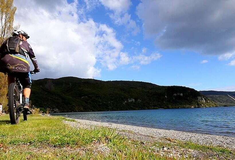 Lupin Lodge Bed And Breakfast