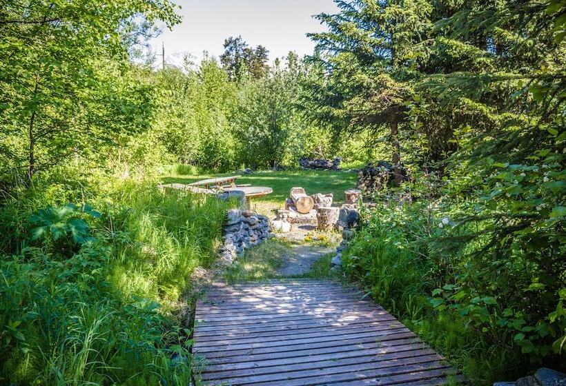 Midnight Sun Log Cabins