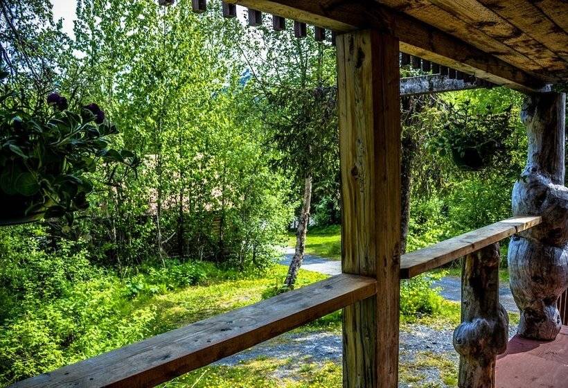 Midnight Sun Log Cabins