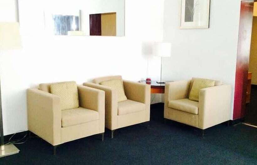 فندق على الطريق American Suites El Dorado