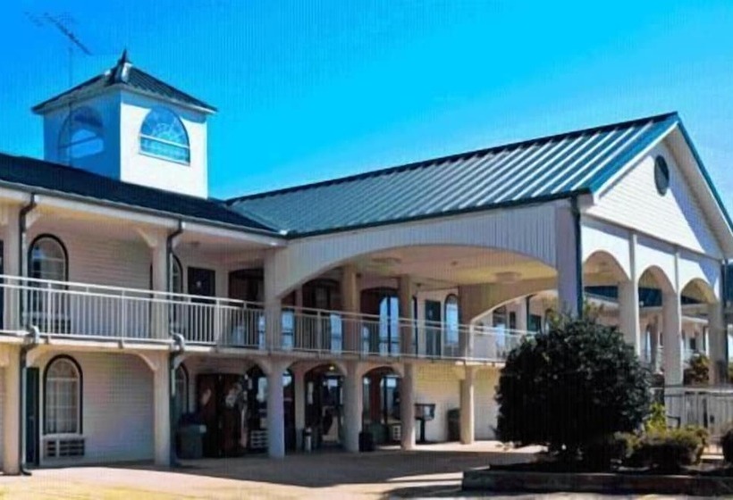 فندق على الطريق Americana Inn