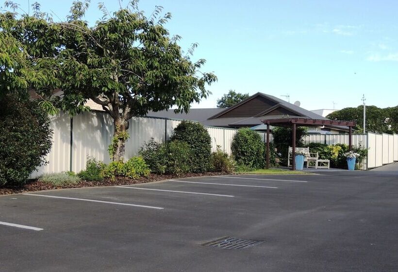 מוטל Central Motor Lodge