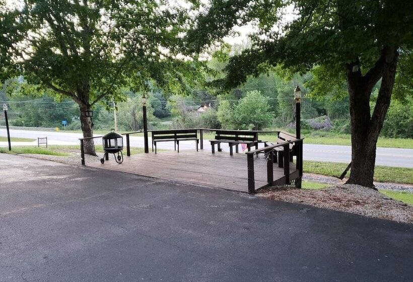 Мотель Chatuge Mountain Inn