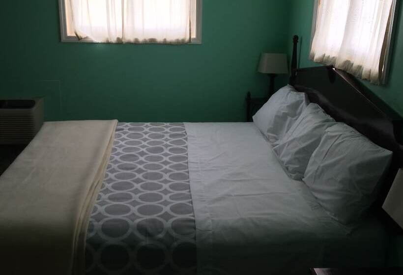 فندق على الطريق Dixie Plaza