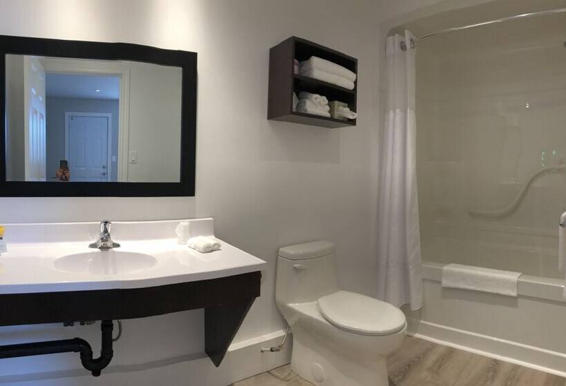 فندق على الطريق Kow S Inn