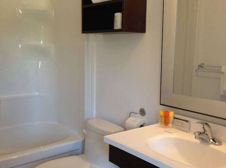 فندق على الطريق Kow S Inn