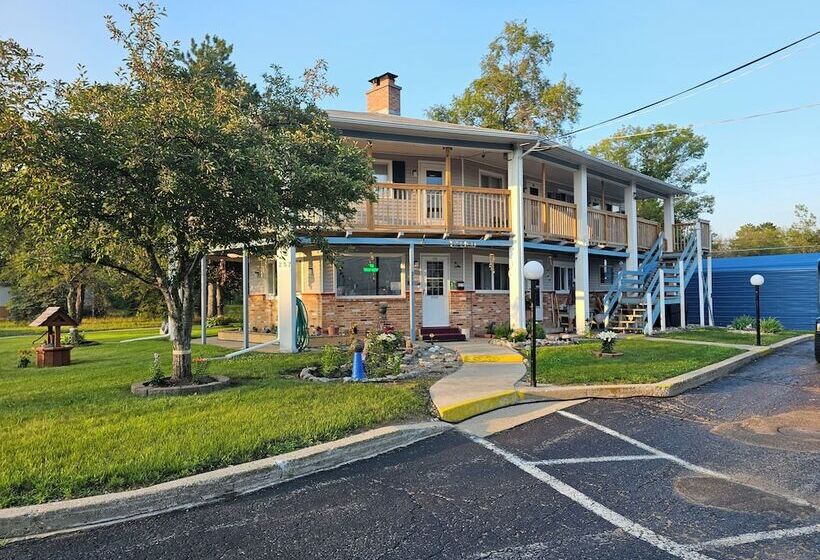 Мотель River Country Motor Lodge