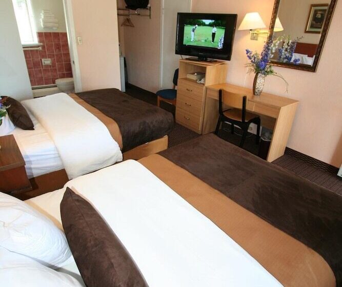 فندق على الطريق The Campbellford River Inn