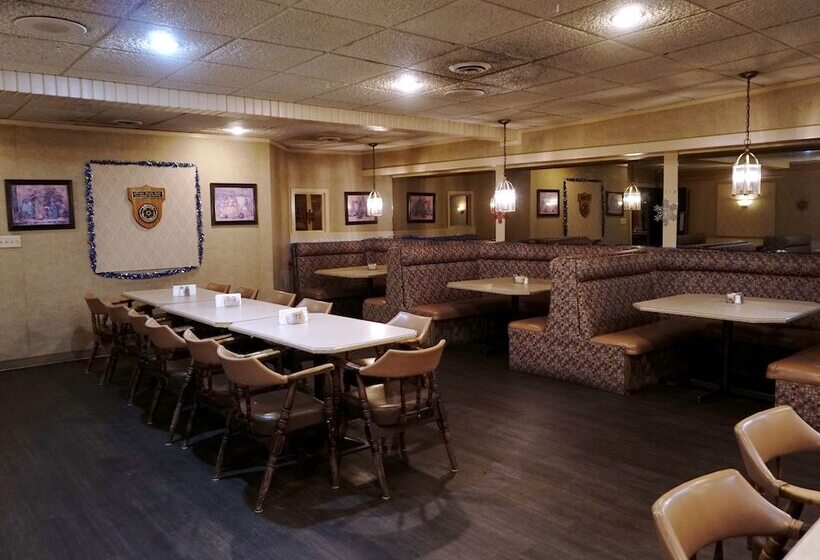 فندق على الطريق The Ritz Cafe And Motor Inn