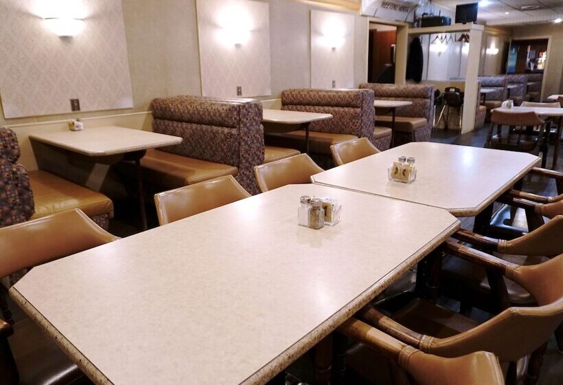 מוטל The Ritz Cafe And Motor Inn