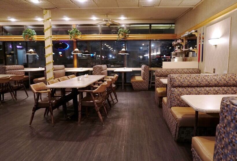 מוטל The Ritz Cafe And Motor Inn