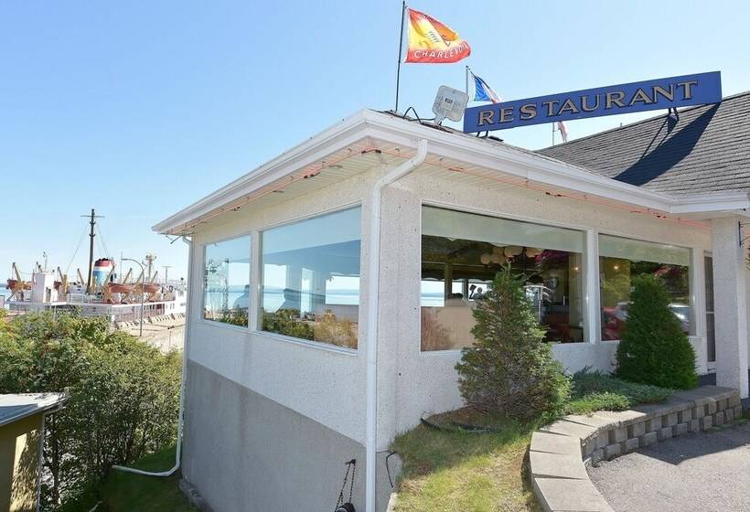 Motels Chalets Flots Bleus