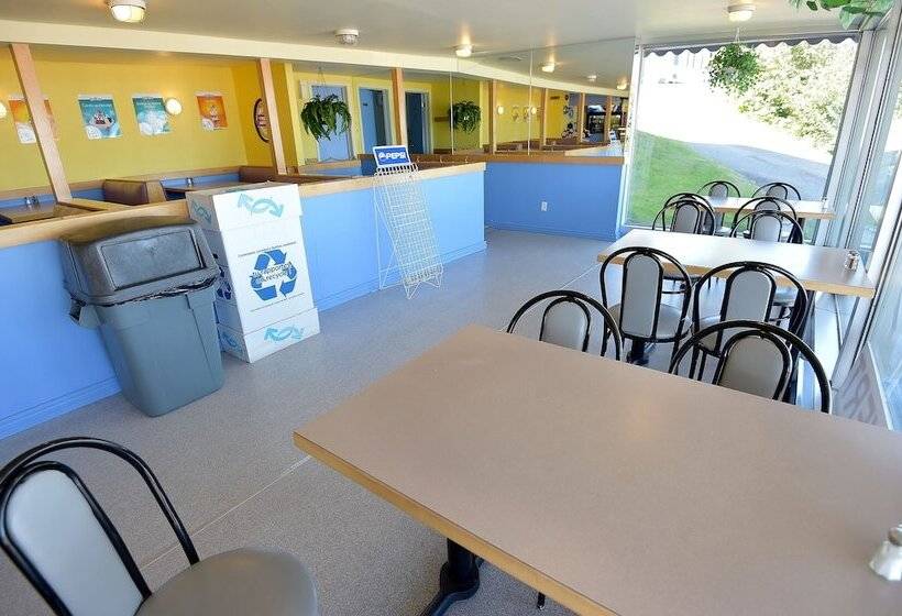 Motels Chalets Flots Bleus