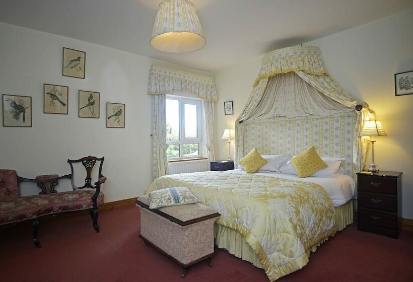 Moyglare Lodge Country House B&b
