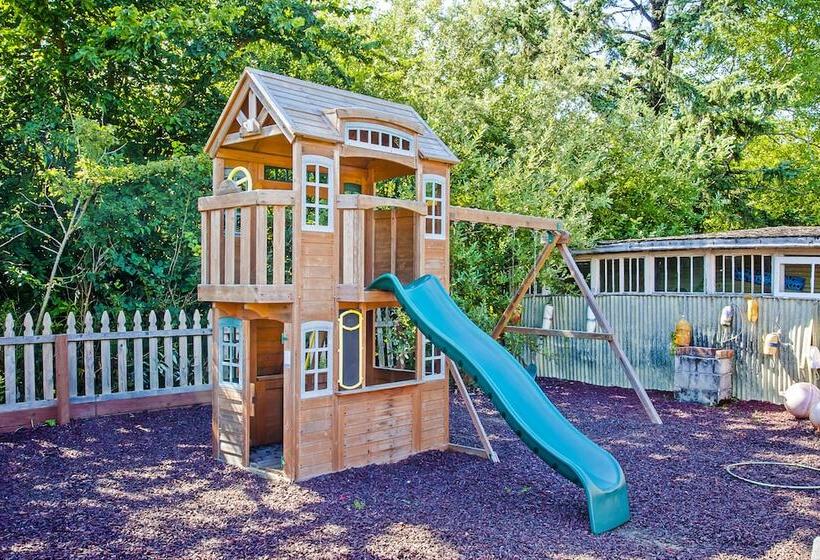 Ocean Spray Beach Resort