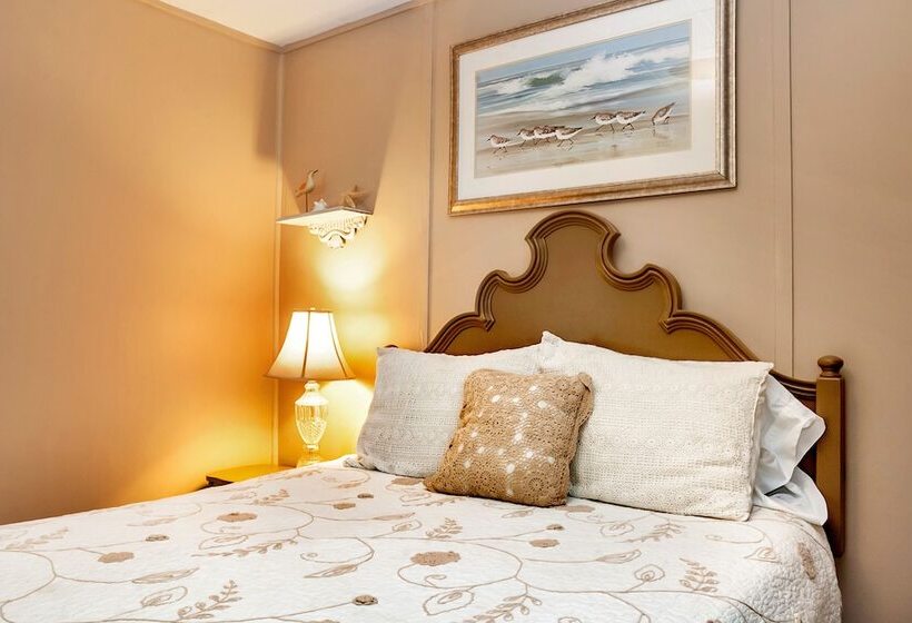 Ocean Spray Beach Resort