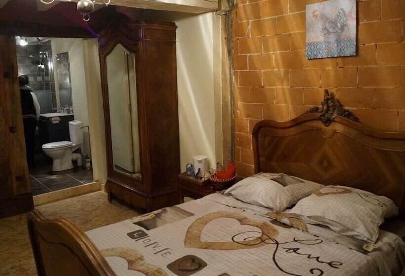 بنسيون A La Poularde