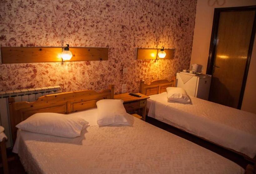 펜션 Christofer S Rooms