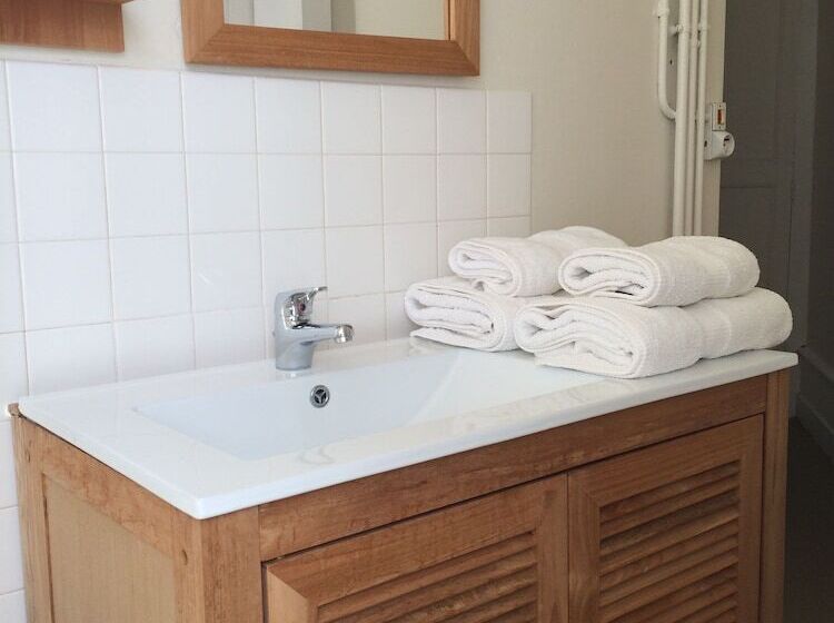 펜션 Château De La Celle Guenand