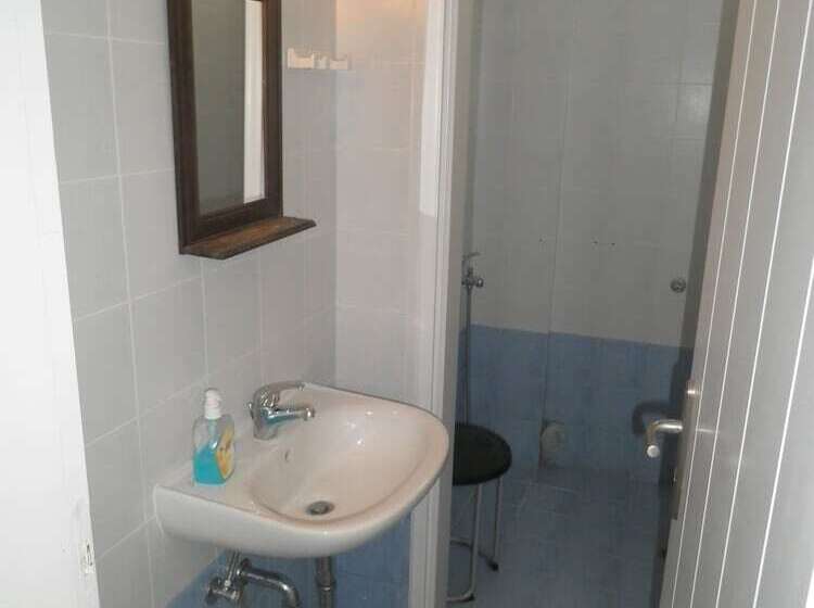 ペンション Kavalieros Studios