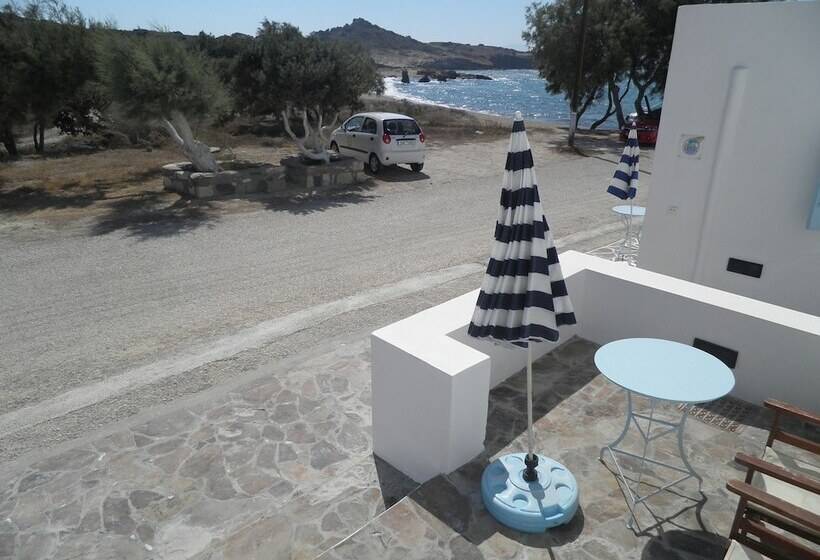 ペンション Kavalieros Studios