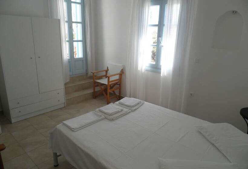 ペンション Kavalieros Studios