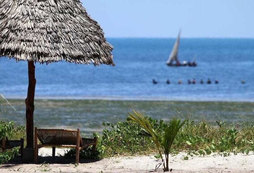 بنسيون Kijongo Bay Beach Resort