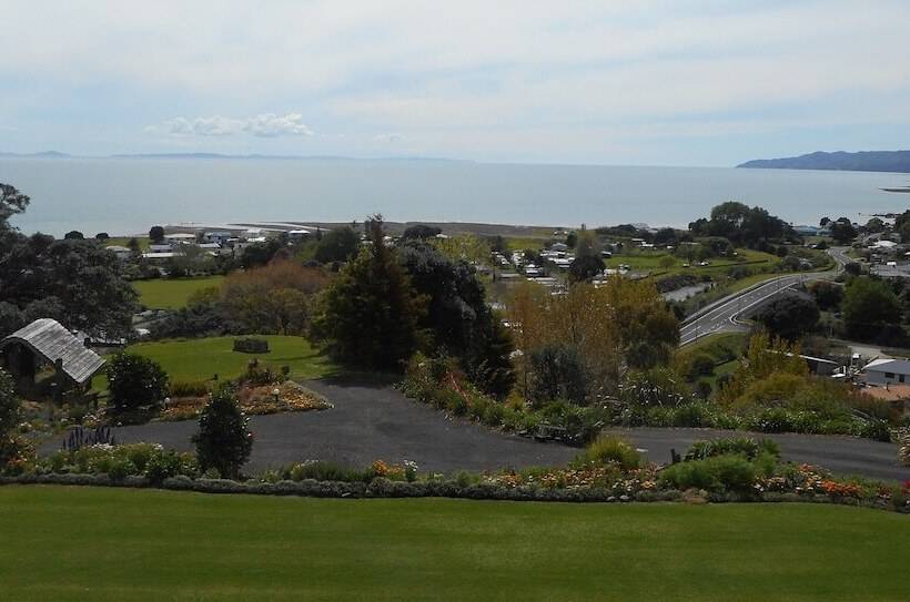 פנסיון La Casa Te Puru Lodge