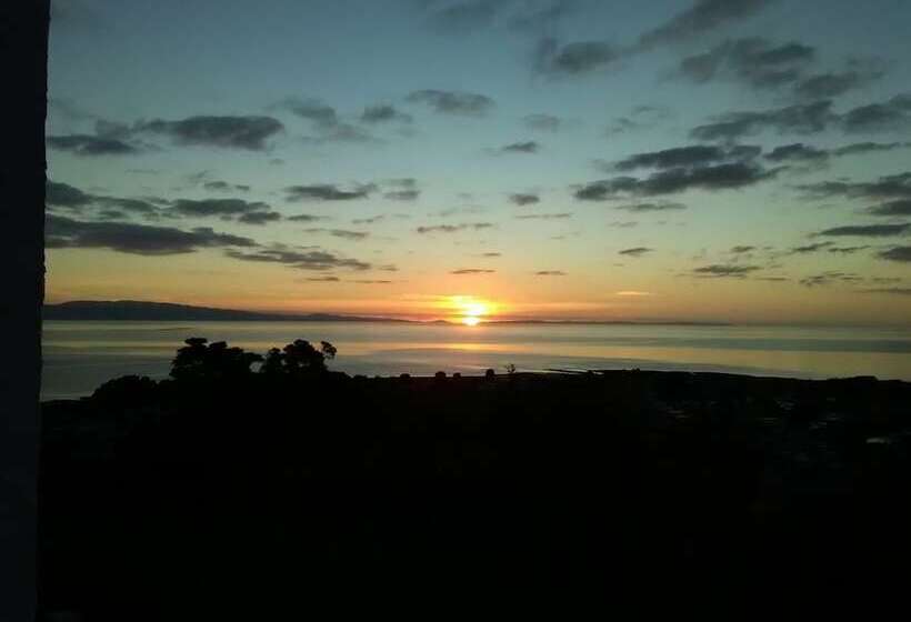 פנסיון La Casa Te Puru Lodge