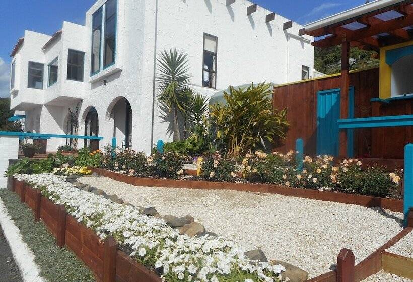 פנסיון La Casa Te Puru Lodge