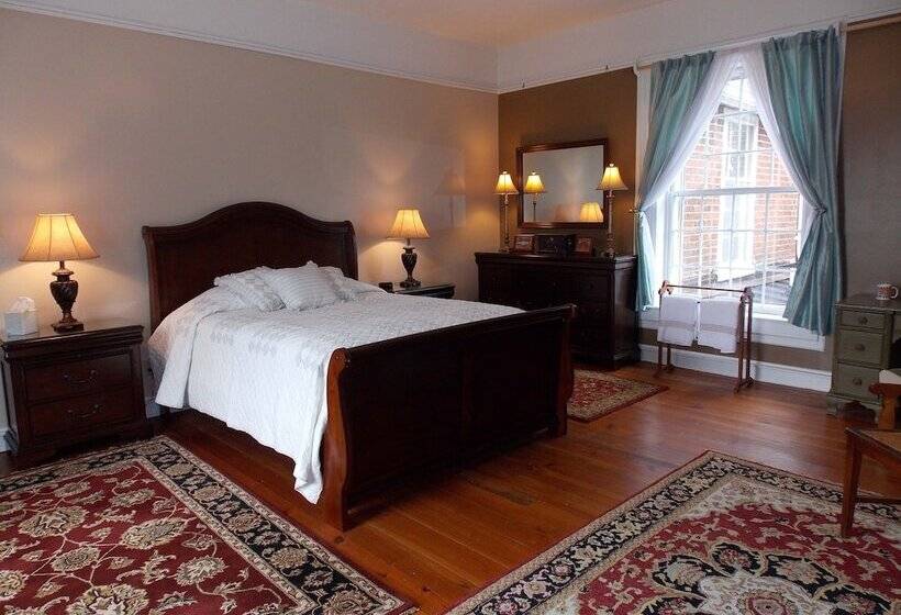 ペンション Maysville Manor Bed & Breakfast