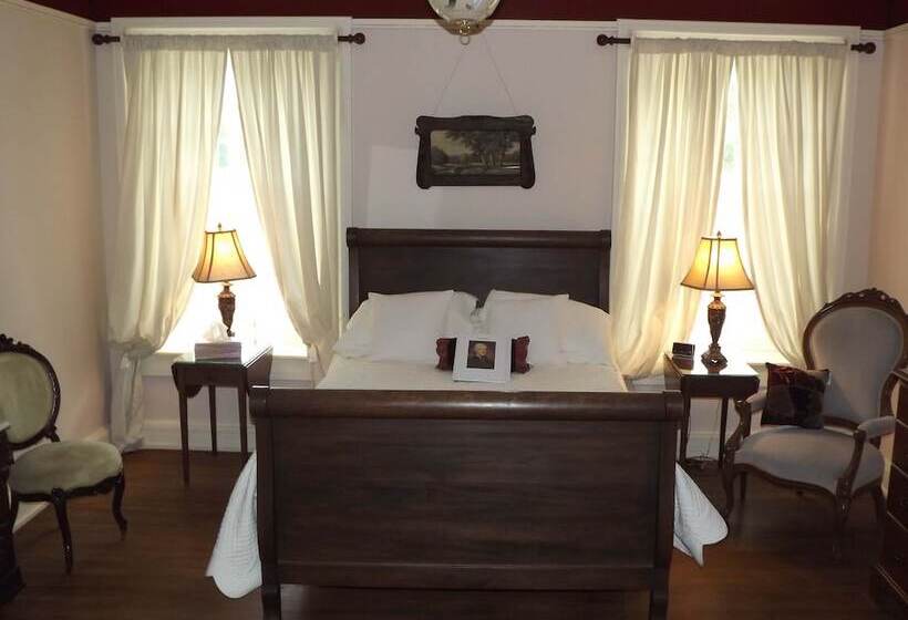 ペンション Maysville Manor Bed & Breakfast