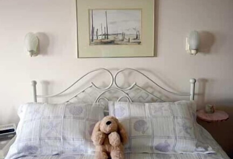 膳宿费 Moonlight Beach Suites