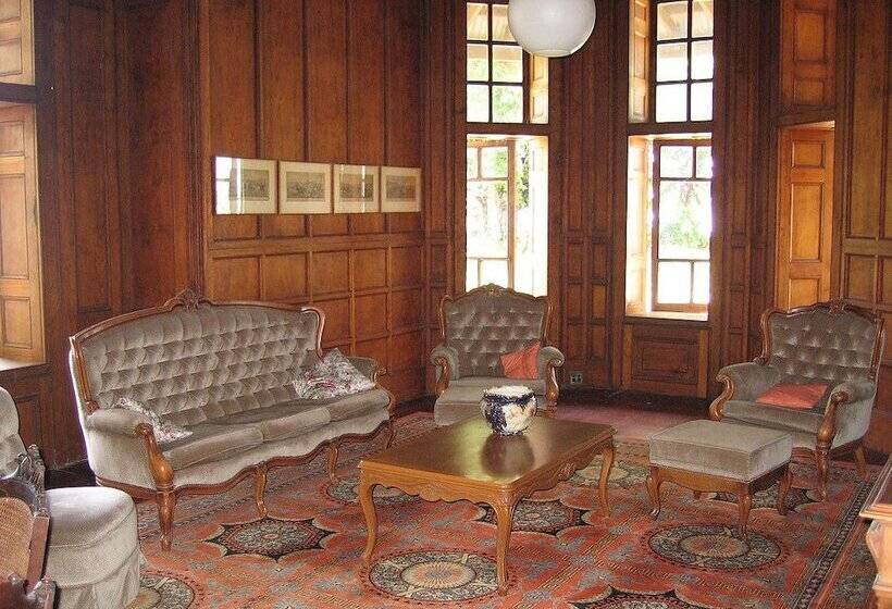 פנסיון Oceania House