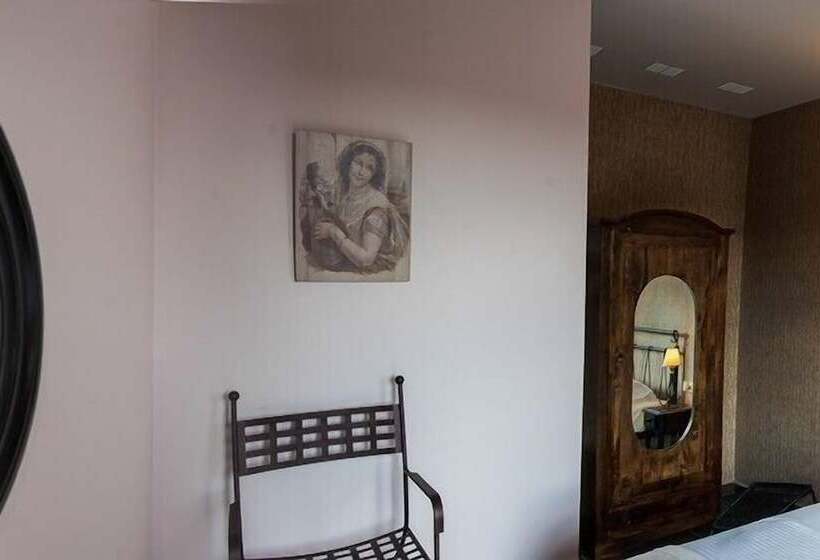 膳宿费 Polys Guest House