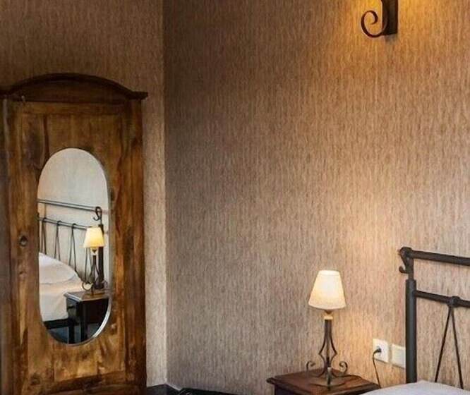 膳宿费 Polys Guest House