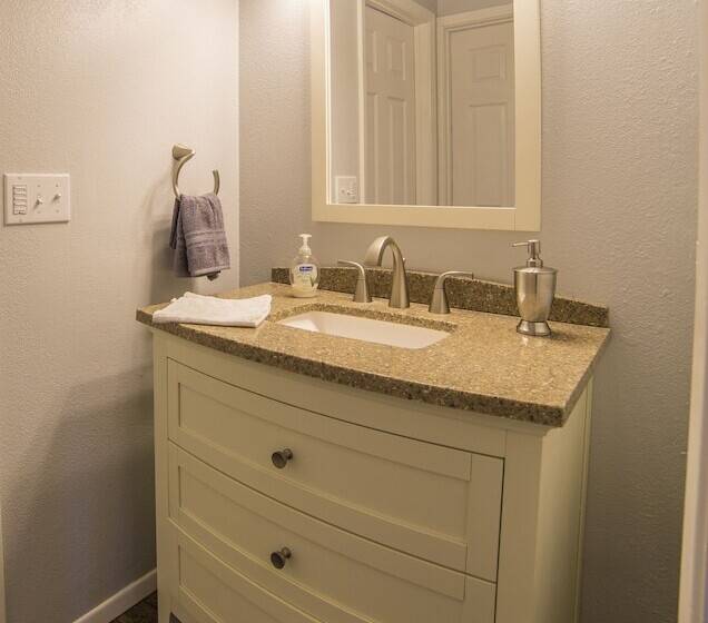 بنسيون Ski Inn