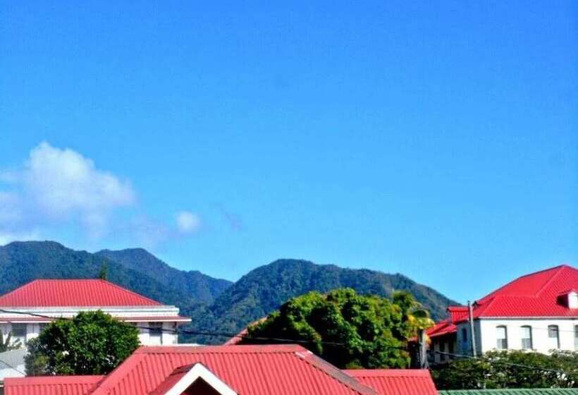 Panzió Symes Zee Villa