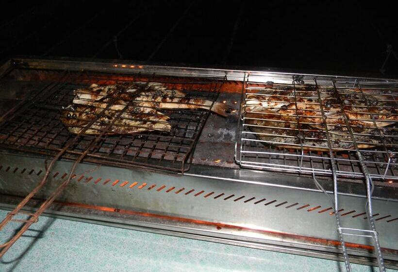 بنسيون Terapung Hotel & Fish Garden