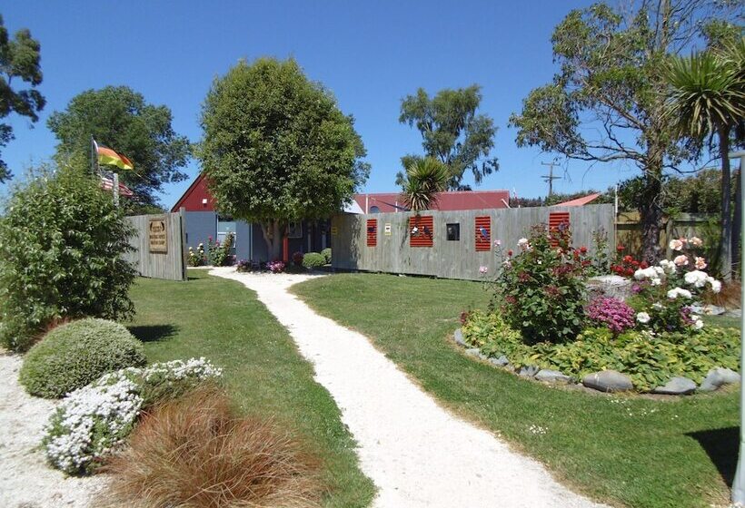 リゾートホテル Glenavys Waitaki River Motor Camp