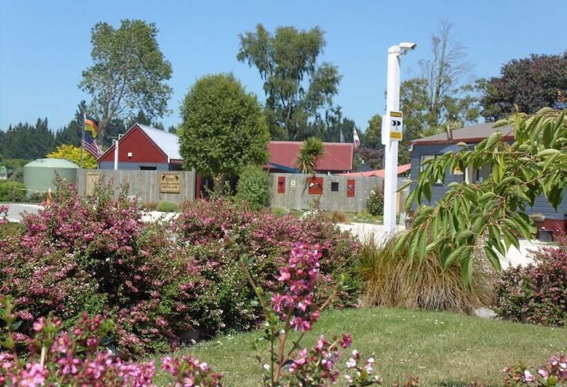 リゾートホテル Glenavys Waitaki River Motor Camp