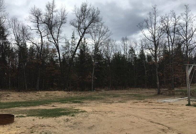 Scully S Manistee Outpost Motel