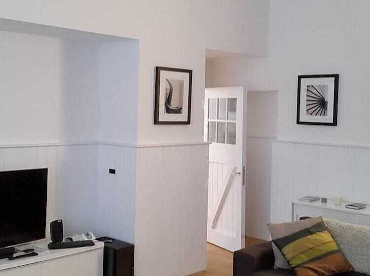 The Old School House