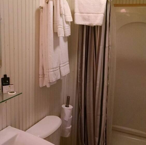 The Saugatuck Retro Resort Motel