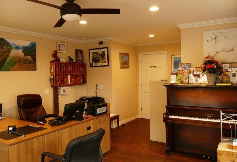 The White Horse Motel