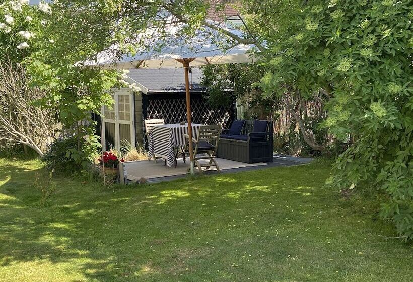 Villa Suisse Bed & Breakfast