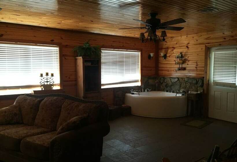 Whip Or Wheel Cabins