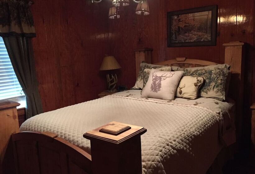 Whip Or Wheel Cabins