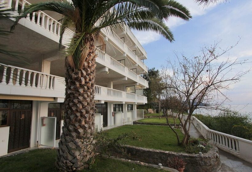 Apollon Apartments