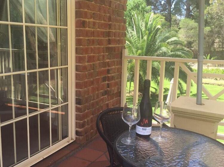 住宿加早餐  Manor Estate